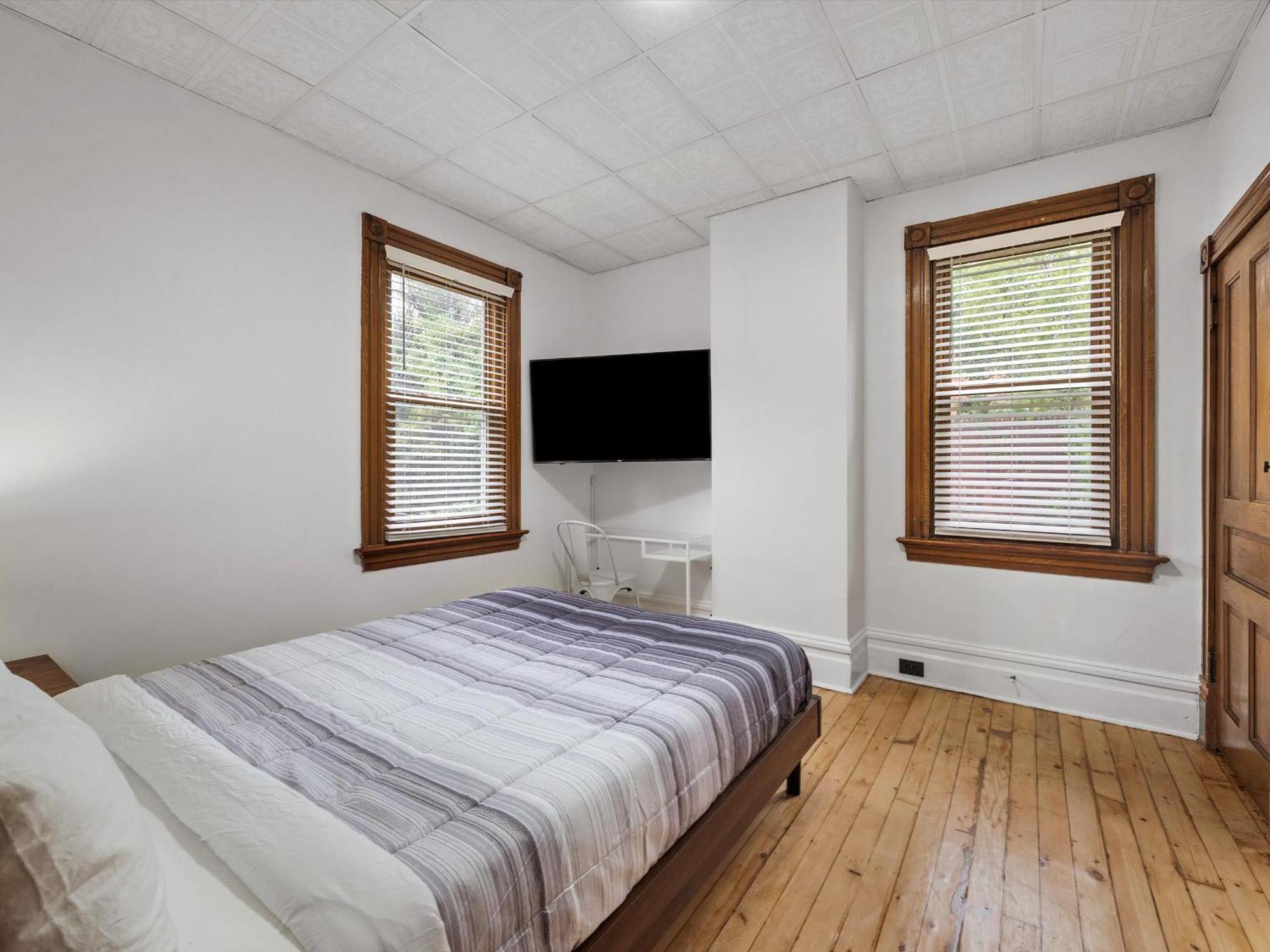 Séjour chez l'habitant Oakland, !e Cozy And Stylish Private Bedroom With Shared Bathroom *